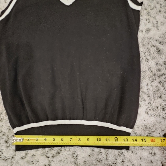 Hot Topic Jrs. Size XL Black White Skull Goth Preppy Sweater Vest Sleeveless - Picture 8 of 11